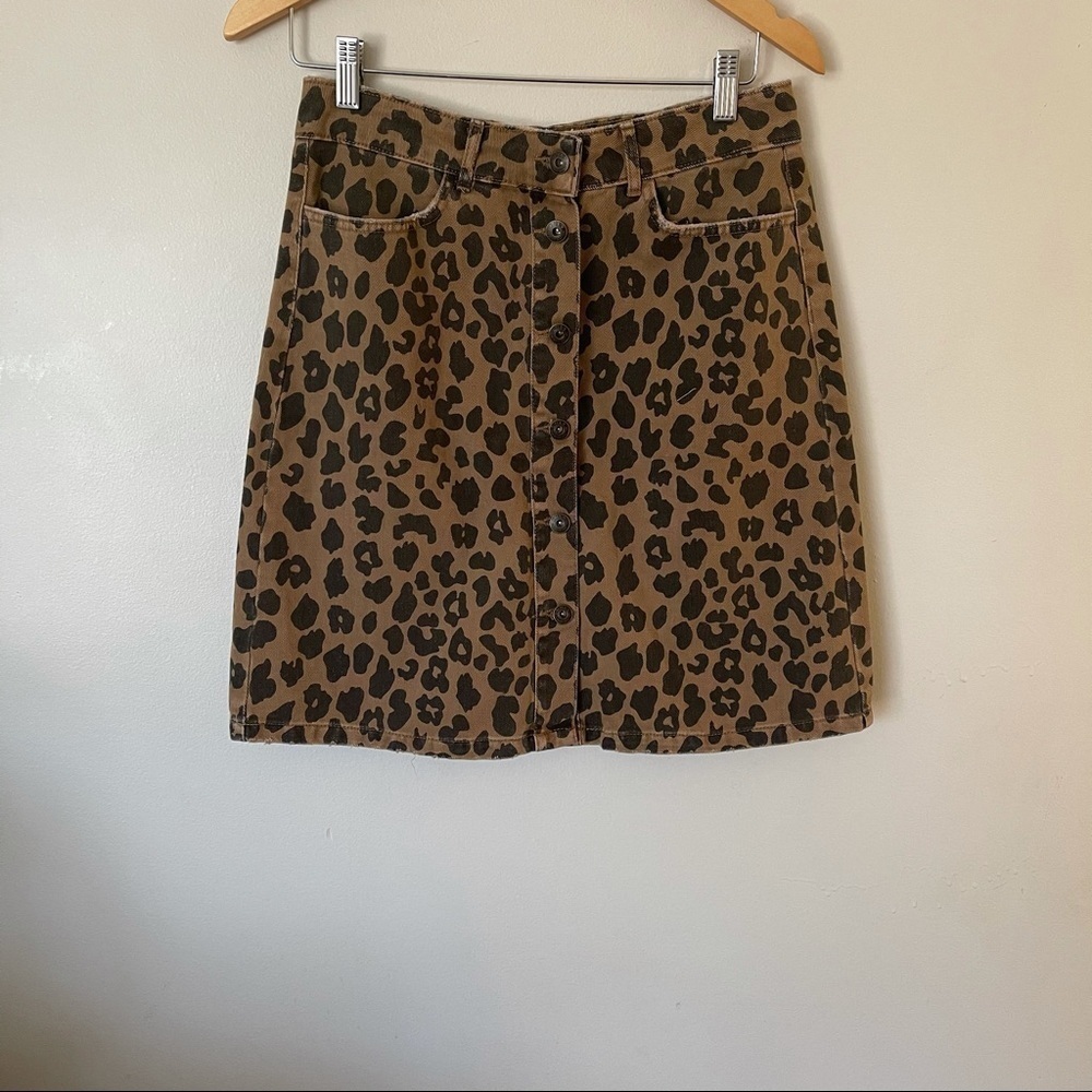 Farrah Leo Denim Leopard Midline Skirt - Picture 3 of 5